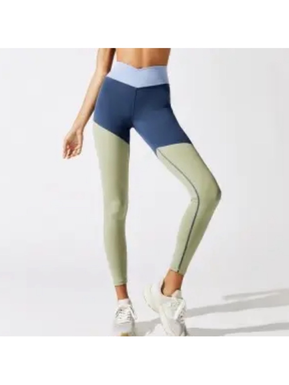WeWoreWhat Colorblock High-Waist Leggings in Sage, Navy & Light Blue